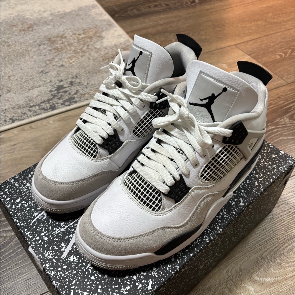Nike Air Jordan 4 Military Black